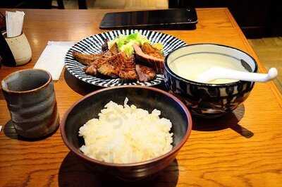 牛たん伊之助 ザ・キューブ京都