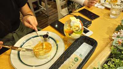 Gram梅田阪急ナビオ店