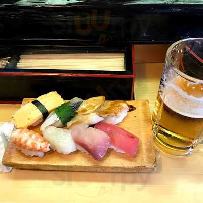 佐兵衛すし 本店