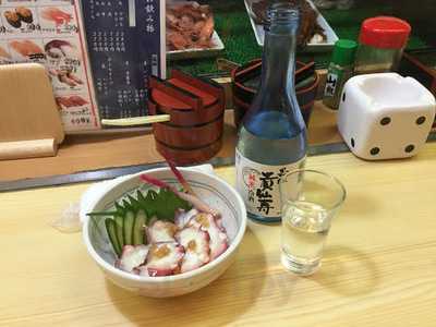 佐兵衛すし 本店