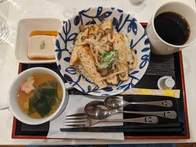 胡麻豆腐と和カフェ きさんじな