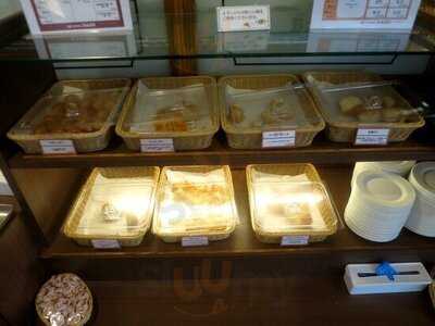 フォルクス 北山通店