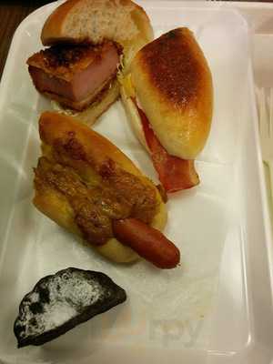 フレッズカフェ 十三店