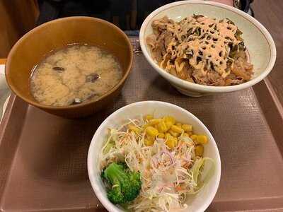 すき家 河原町三条店