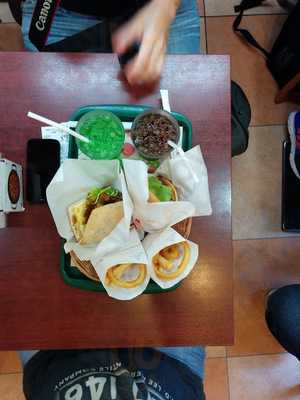 モスバーガー烏丸今出川店