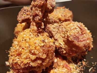 梅田東通り 肉寿司