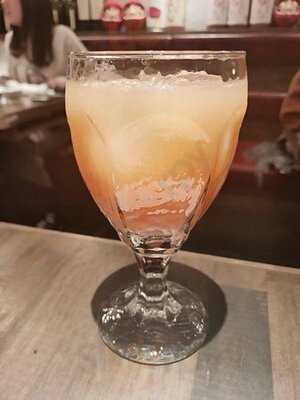 梅田東通り 肉寿司