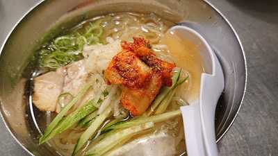 昭和大衆ホルモン 十三店 