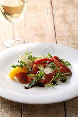 トゥ・ザ・ハーブズ なんばパークス店