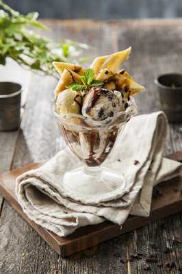 トゥ・ザ・ハーブズ なんばパークス店