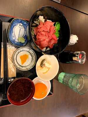 炭火焼肉 としぞー