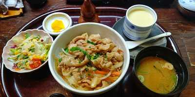 割烹居酒屋 華綺久