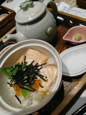 割烹居酒屋 華綺久