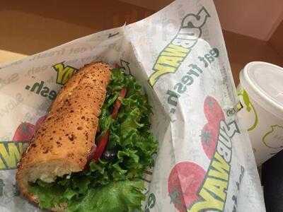 サブウェイ 大阪駅前第3ビル店