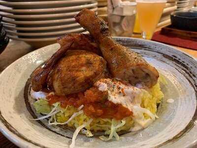 ローストチキンダイニング 吉田チキン