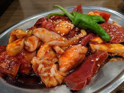 焼肉ホルモン 牛テール料理 あにき