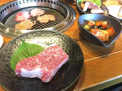 南山ギューテロワール