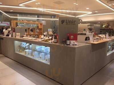 ウニール阪急うめだ本店10fスーク店