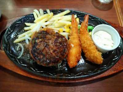 心斎橋ミツヤ ホワイティ梅田店