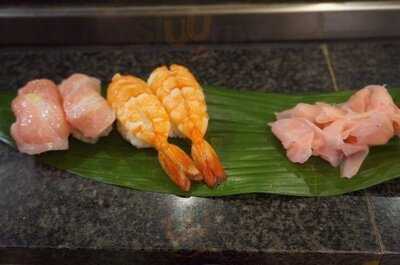 丸まん寿司 曽根崎店