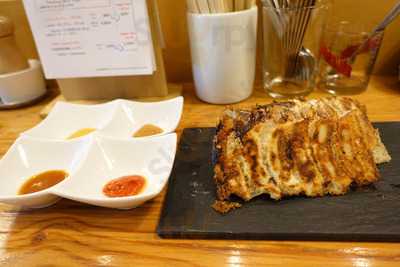 Champagne & Gyoza Bar スタンドシャン食-osaka北新地- Tokyo Awa Gyoza