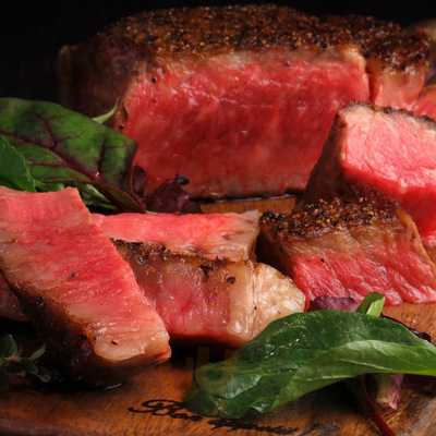 カフェ＆バーこもれびii