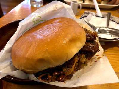 コメダ珈琲店 鶴見諸口店