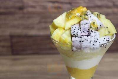 ボク+パンケーキ　カフェアンドバー