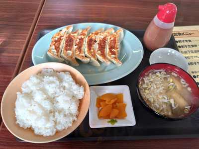 カレーショップにこまる　白根店