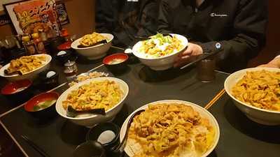 三文船 とやの店