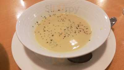 包みハンバーグsen Hepナビオ店