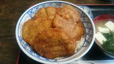 炭火焼肉ナルゲ