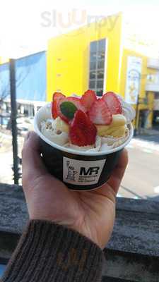 マンハッタンロールアイスクリーム 新潟万代シティ店