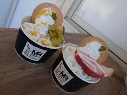 マンハッタンロールアイスクリーム 新潟万代シティ店