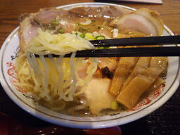 源七　くろとり食堂