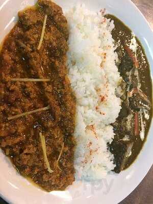 ポカラダイニング&バー