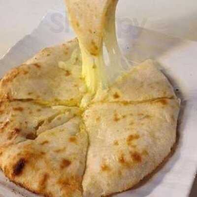 ポカラダイニング&バー