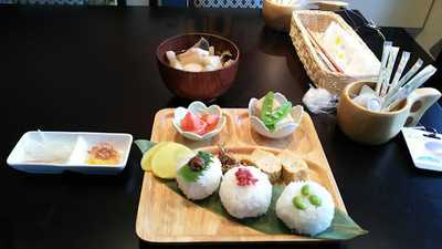 ギャラリー喫茶　同舟庵