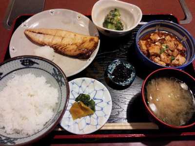 キッチンテーブル