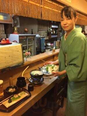 ぎをん縄手 とり安