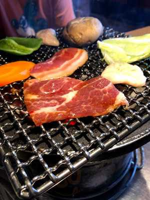 炭火焼肉むげん