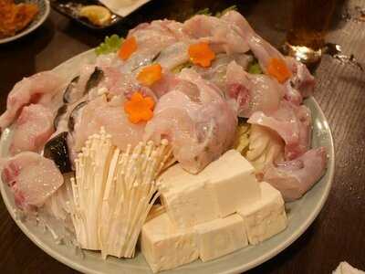 活ふぐ専門料理 とらふぐ屋