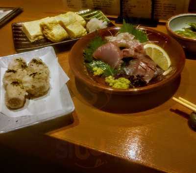 炭火やきとり 月 本店