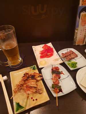 炭火やきとり 月 本店