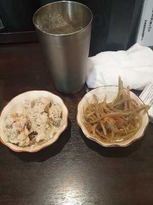 立呑み処七津屋　大阪駅前第4ビル店