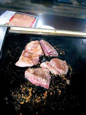 旅の途中の肉バル砂漠