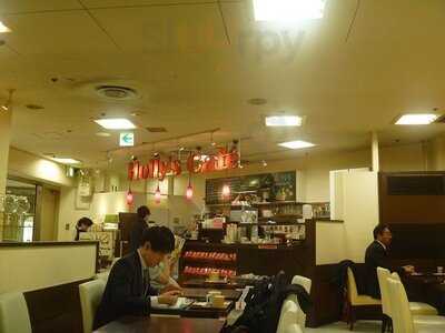 ホリーズカフェ 大阪駅前第3ビルwest店