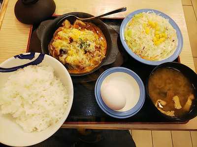 松屋 新潟豊栄店