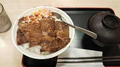 松屋 新潟豊栄店