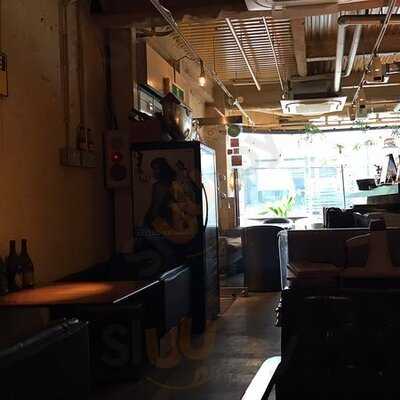 Dinning Cafe Bar The Flattダイニングカフェバーザフラット